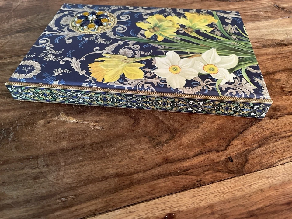 Broche diario adornado Lifeway Christian Punch Studio Foto 2 de 4