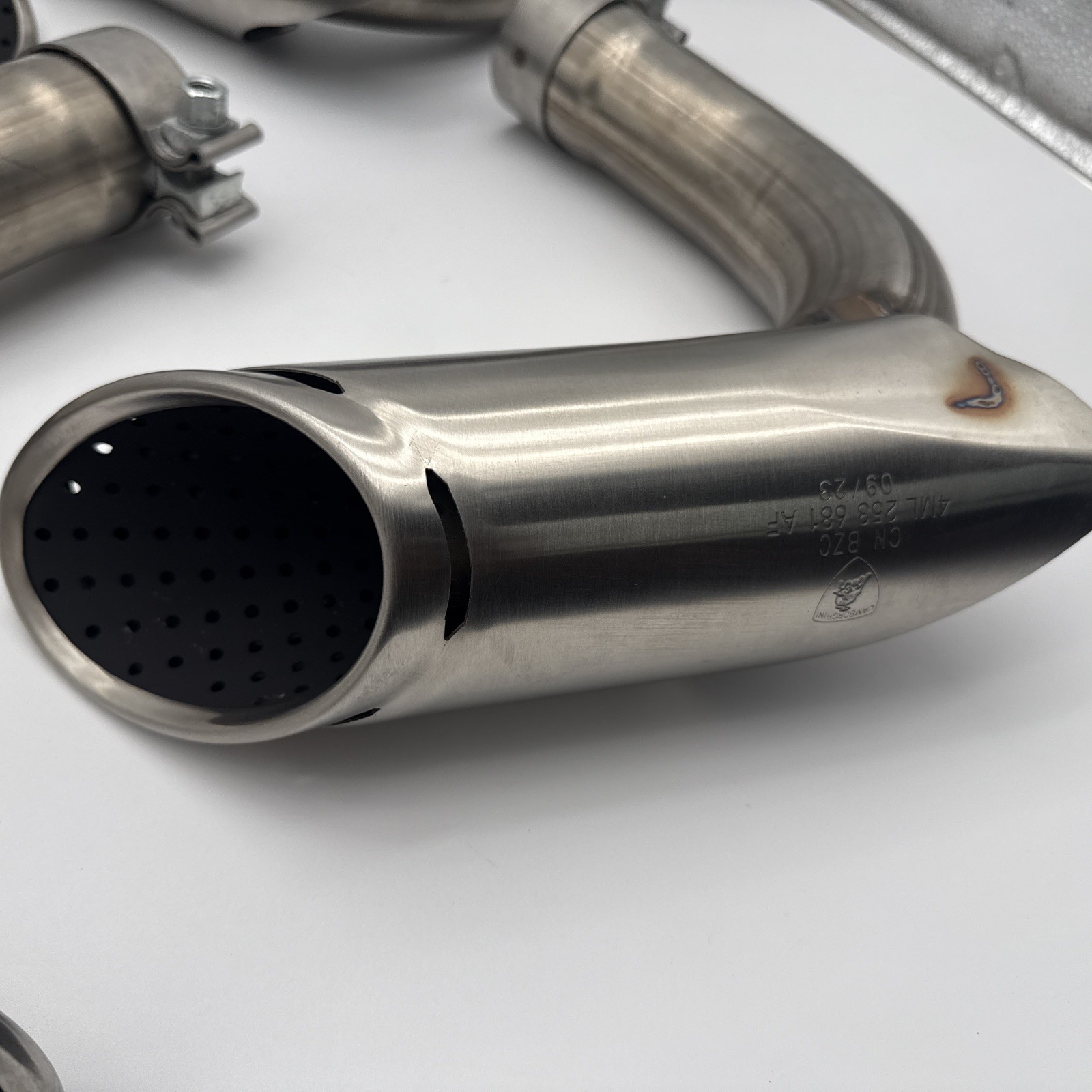 Lamborghini Urus Stainless Steel Exhaust Tips 4ML253681AG/AF 4ML253682AG/AF OEM