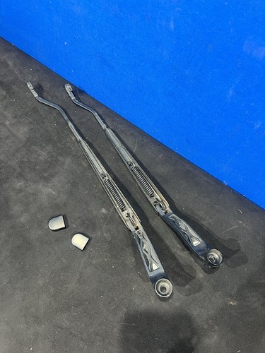 01-05 LEXUS JCE10L IS300 SET OF 2 FRONT LEFT & RIGHT WINDSHIELD WIPER ARM OEM - Picture 3 of 4