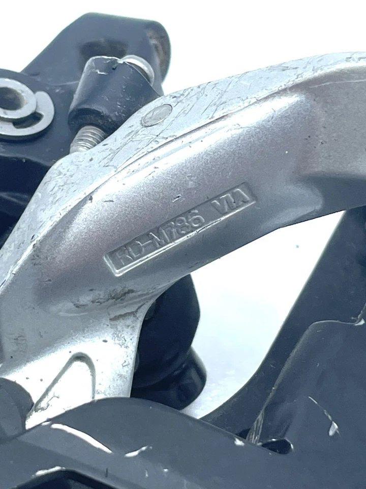 Desviador trasero Shimano Deore XT Dyna-SYS RD-M786 10 velocidades jaula larga Foto 3 de 4