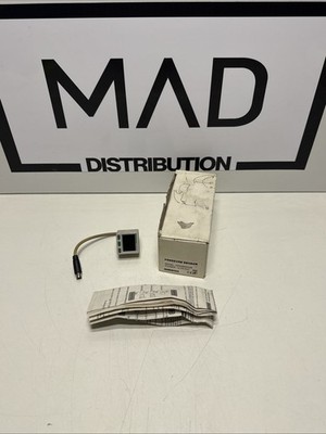 Numatics DPS280PNQ8 Pressure Switch 1/8'' NPT 0-145PSI PNP W/M8 QUICK DISC, NOS