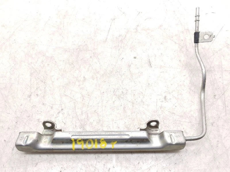 Toyota Prius 2012 riel inyector de combustible enchufable 1,8 L Foto 4 de 4