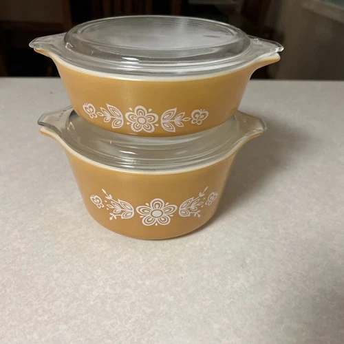 Set Of 2 Vintage Cinderella Caseroles With Lids Pyrex 471 473 Butterfly Gold