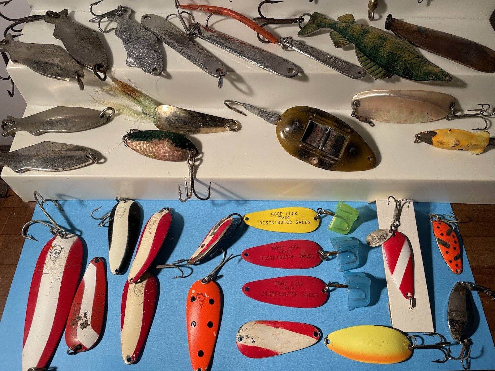 Spoons 35+ Fish Dardevle, Redeye Wiggle, Johnson, Norman, Hopkins, MOP Vintage - Image 11