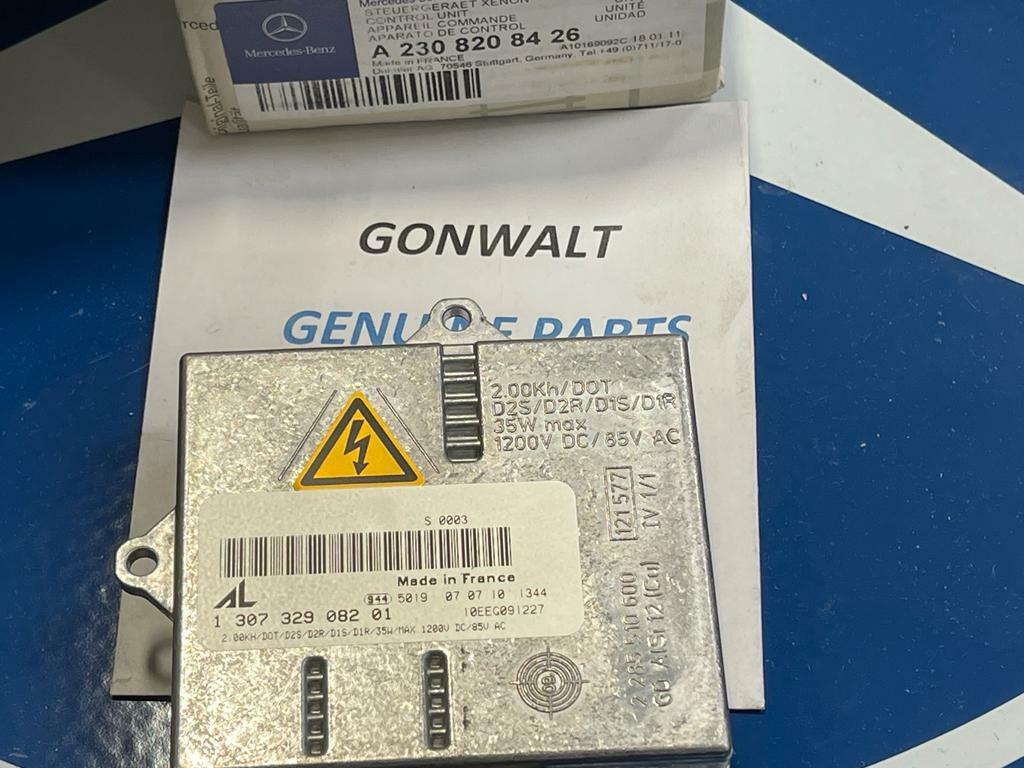 Mercedes Benz Genuine CLK320 CLK500 CLK55 AMG W209 HID Xenon  