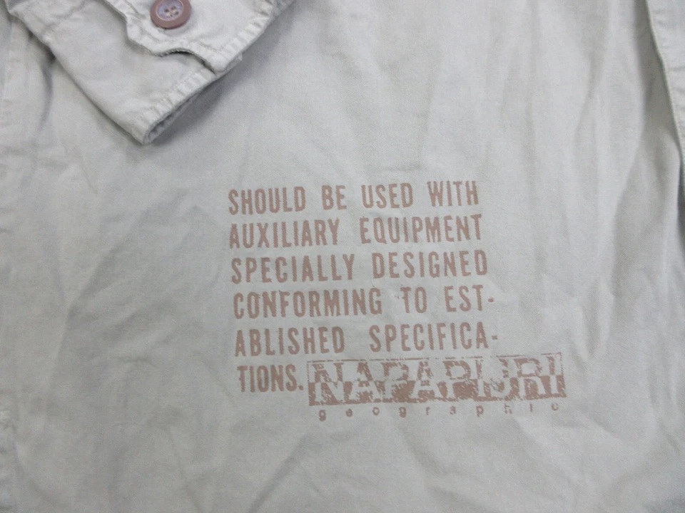 Camisa Napapijri Para Hombres Grande Verde Abotonada Militar Utilidad Bolsillo Exterior Foto 4 de 4