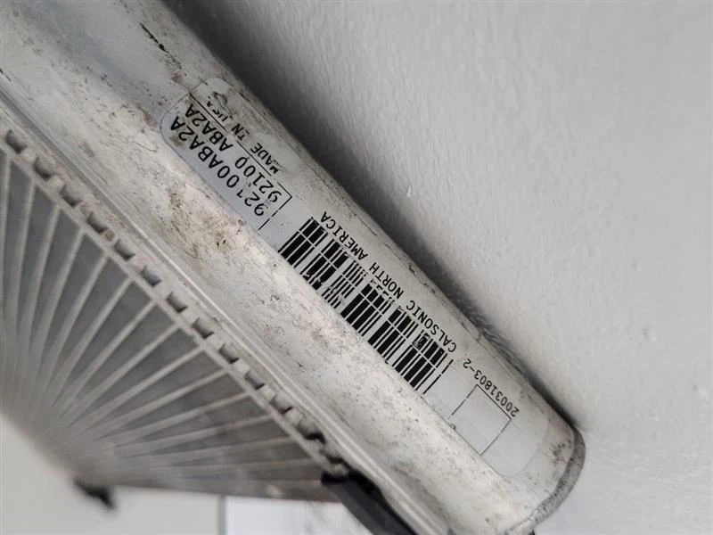 Condensador de aire acondicionado Nissan Rogue 2014-2020 VIN 5 primer dígito construido en Estados Unidos  Foto 4 de 4