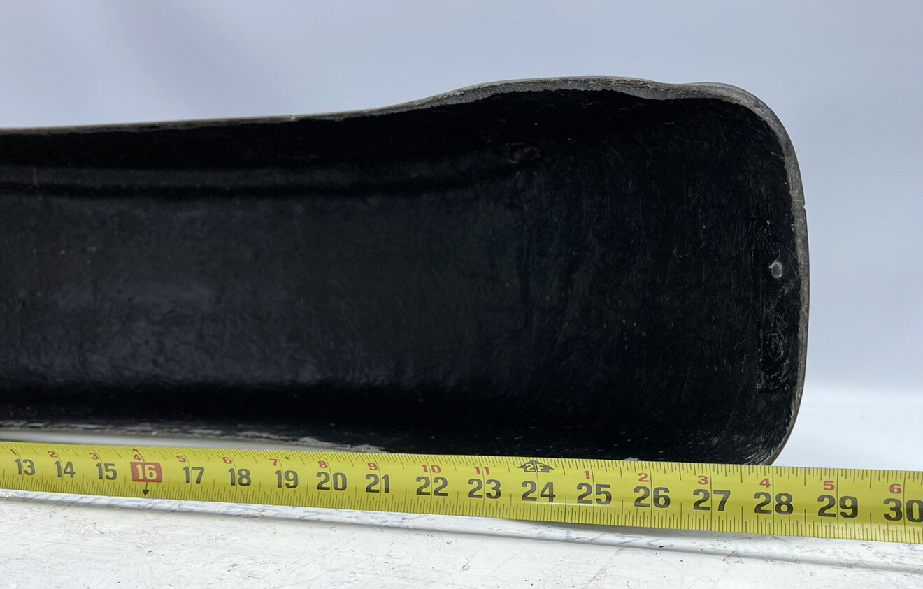 NOS ARLEN NESS 8 INCH WIDE REAR FIBERGLASS FENDER 06193 HARLEY CUSTOM