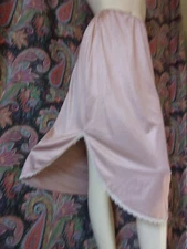 Vintage Warner's Perfect Measure Mocha Silky Nylon A-line Slit Half Slip S 31"