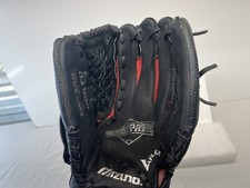 Right Handed Mizuno Prospect MMZ 116P2 11.5" Baseball Glove Nice Black/ Red