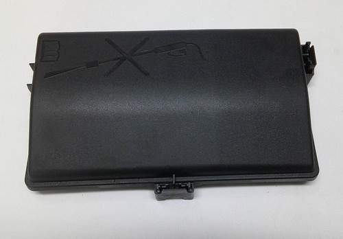 14 - 16 CHEVY IMPALA ENGINE COMPARTMENT FUSE RELAY BOX TOP LID COVER 22950965 R4