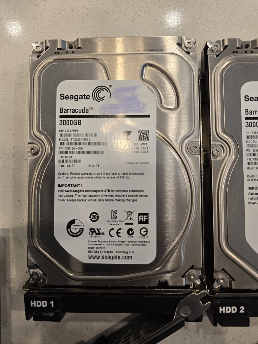 NETGEAR ReadyNAS NV+ V2 RND4000-200NAS 4 Bay NAS With 12TB,4x 3TB