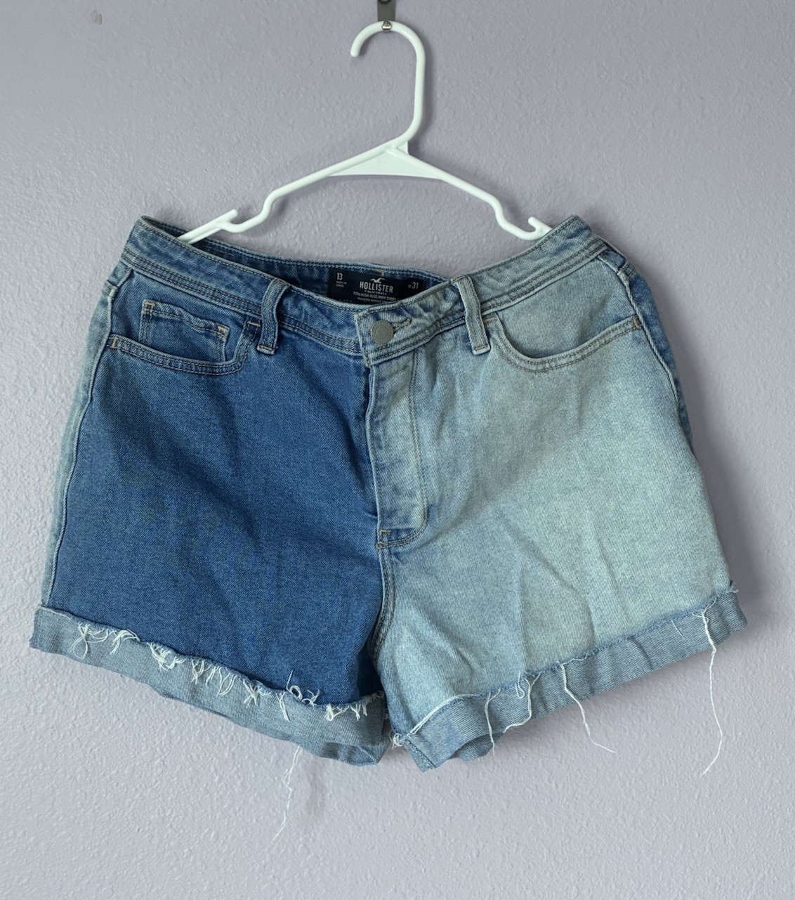 Hollister Women's  Size 13 Waist 31 Ultra High Rise Mom Shorts Distressed Denim