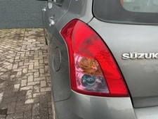 Rückleuchte links Suzuki Swift III EZ, MZ  P24554176