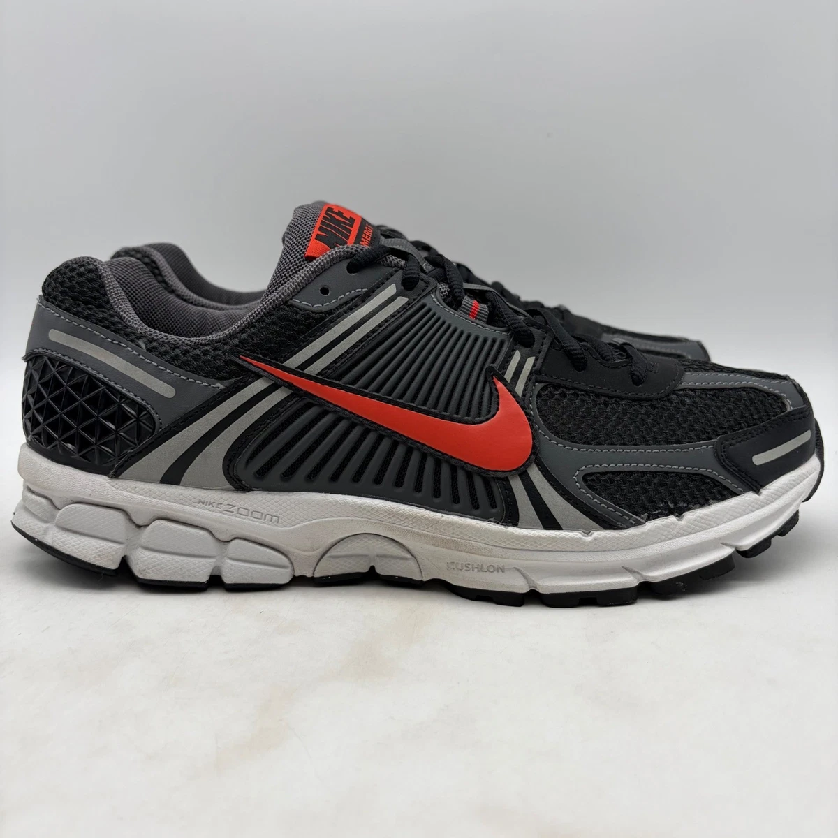 Nike Air Zoom Vomero 5 Black Picante Red for Sale  display picture 1
