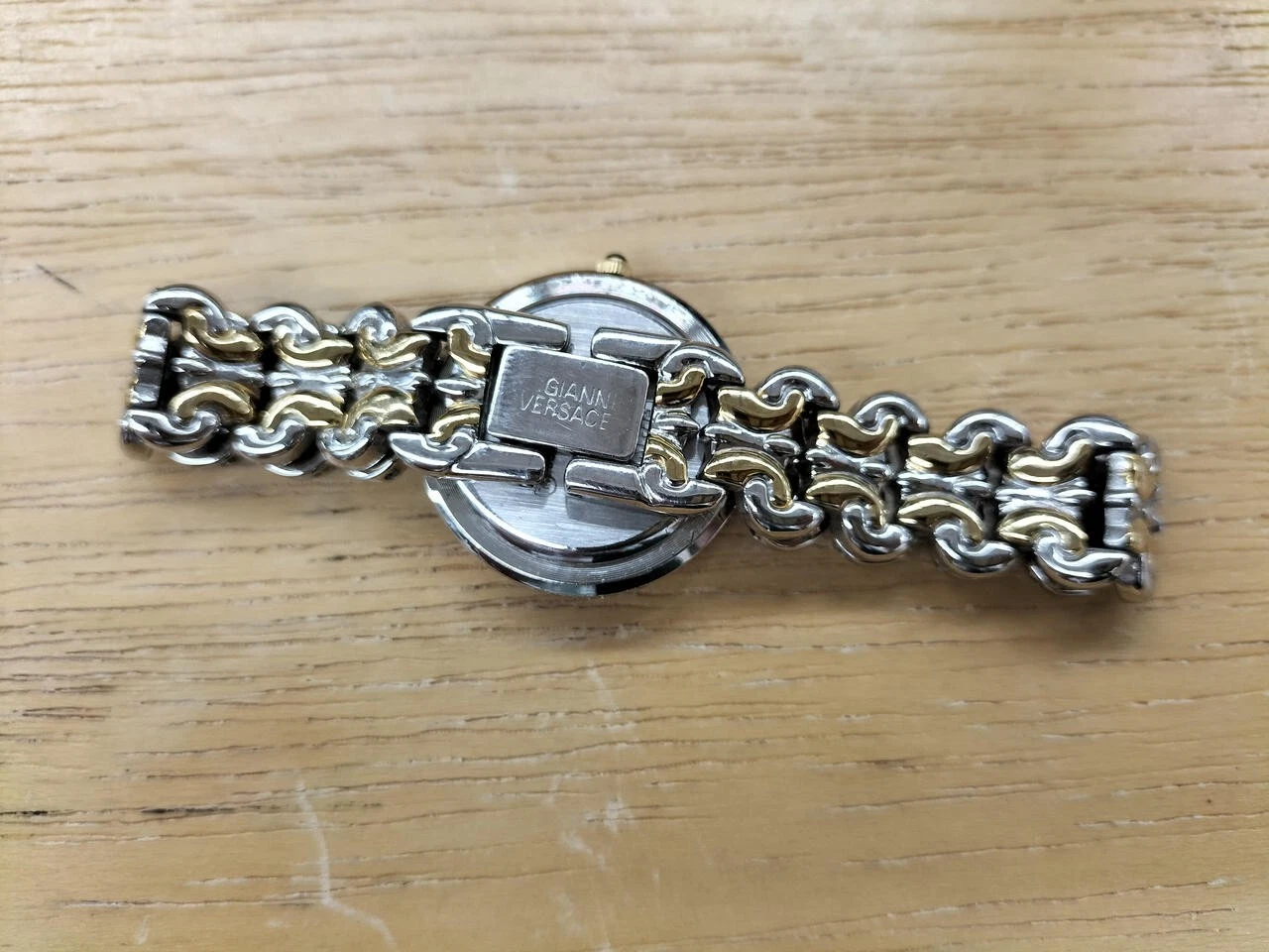 Orologio donna VERSACE Medusa 7008002 monete quadrante nero analogico quarzo usatoto te