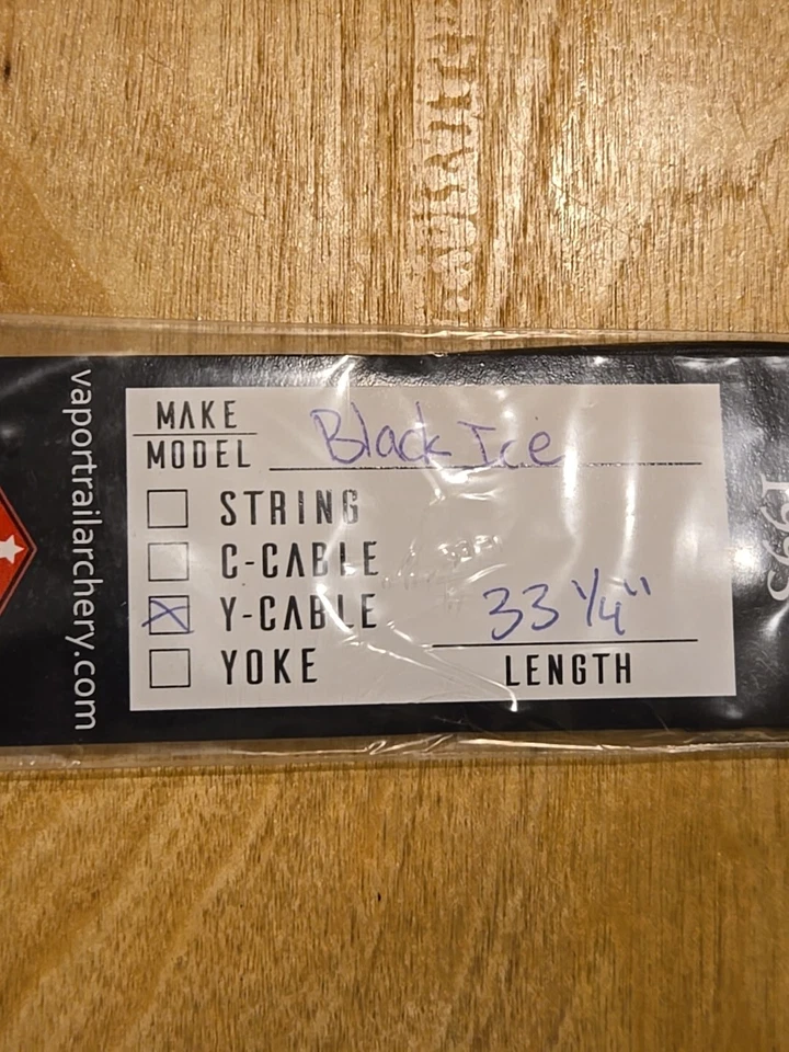 Vapor Trail  - Y-Cable 33-1/4” Black Ice  - Image 3 of 4