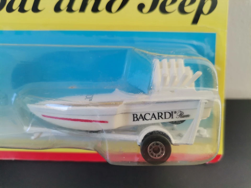 MATCHBOX LAND ROVER 90 Seafire Boat & Trailer BACARDI TWIN PACKS - Immagine 3 di 4