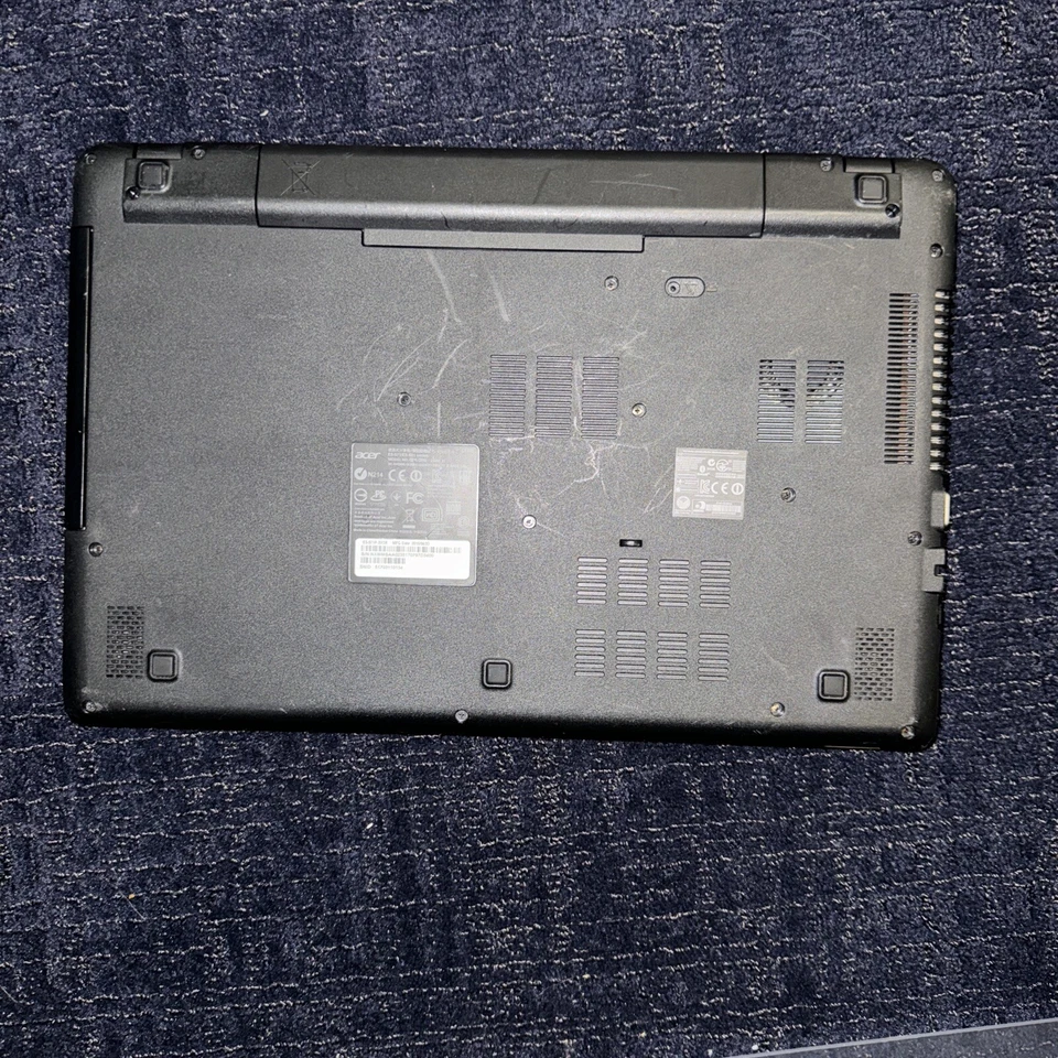 Acer Aspire 15 Touch 571p-30qr i3 5005u 2GHZ 4GB Ram 500GB HD Win 10 Sin Cargador Foto 3 de 4