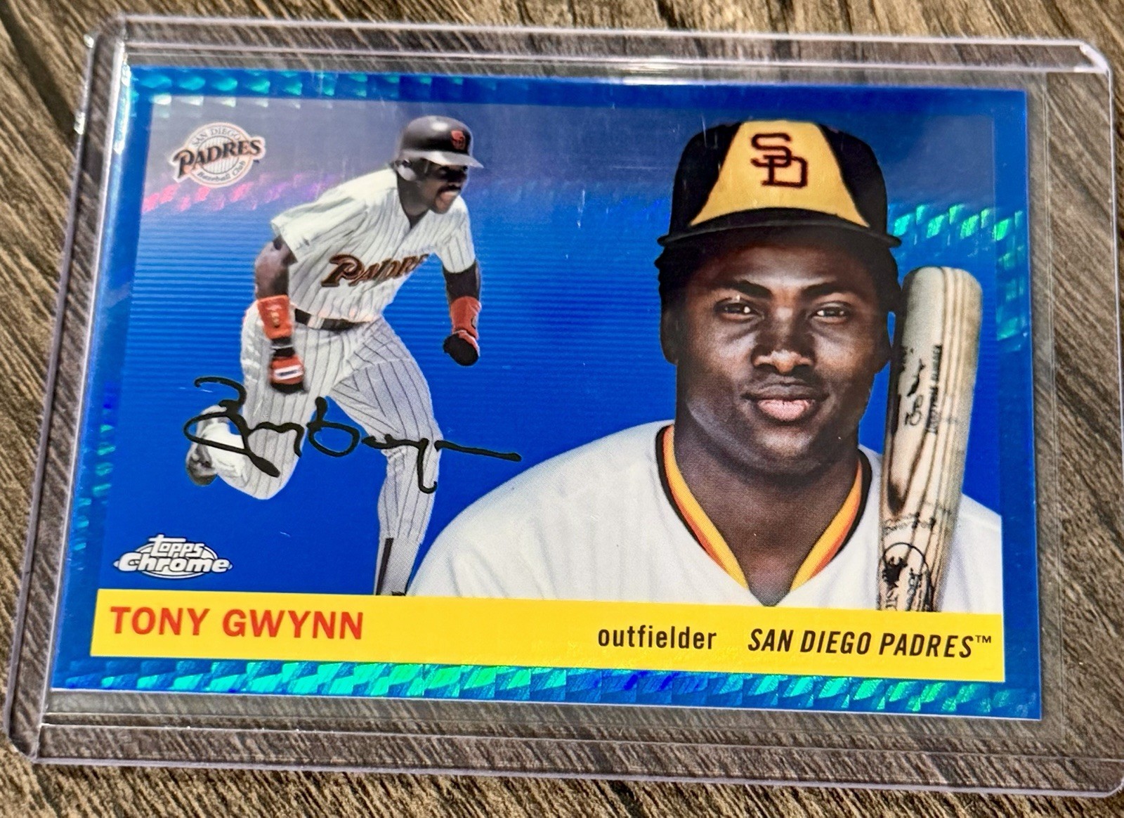 2025 Topps Chrome Platinum Anniversary Tony Gwynn Blue Prism #432 Padres