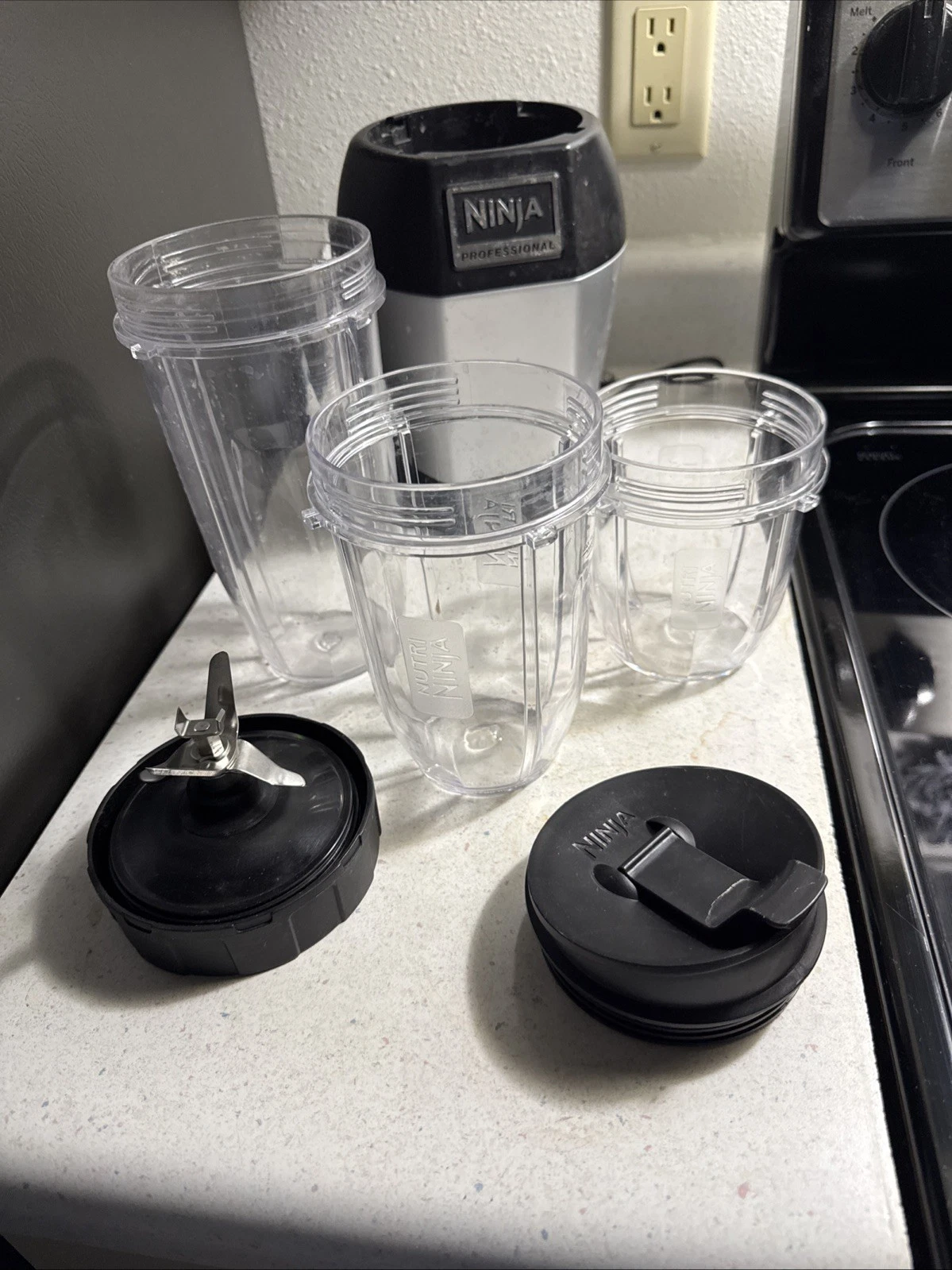 Ninja Nutri Ninja Pro 900W Personal Blender Silver Black with Cups & Blade