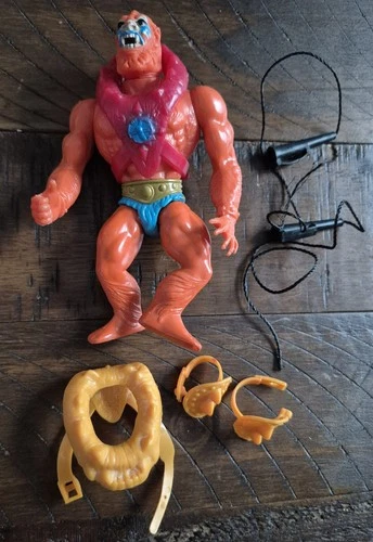 Vintage 1981 Masters of the Universe BEAST MAN W/ 2 Whips Mattel MOTU HE MAN