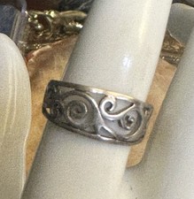 Lovely Filigree 925 Sterling Silver Ring Sz 7.75