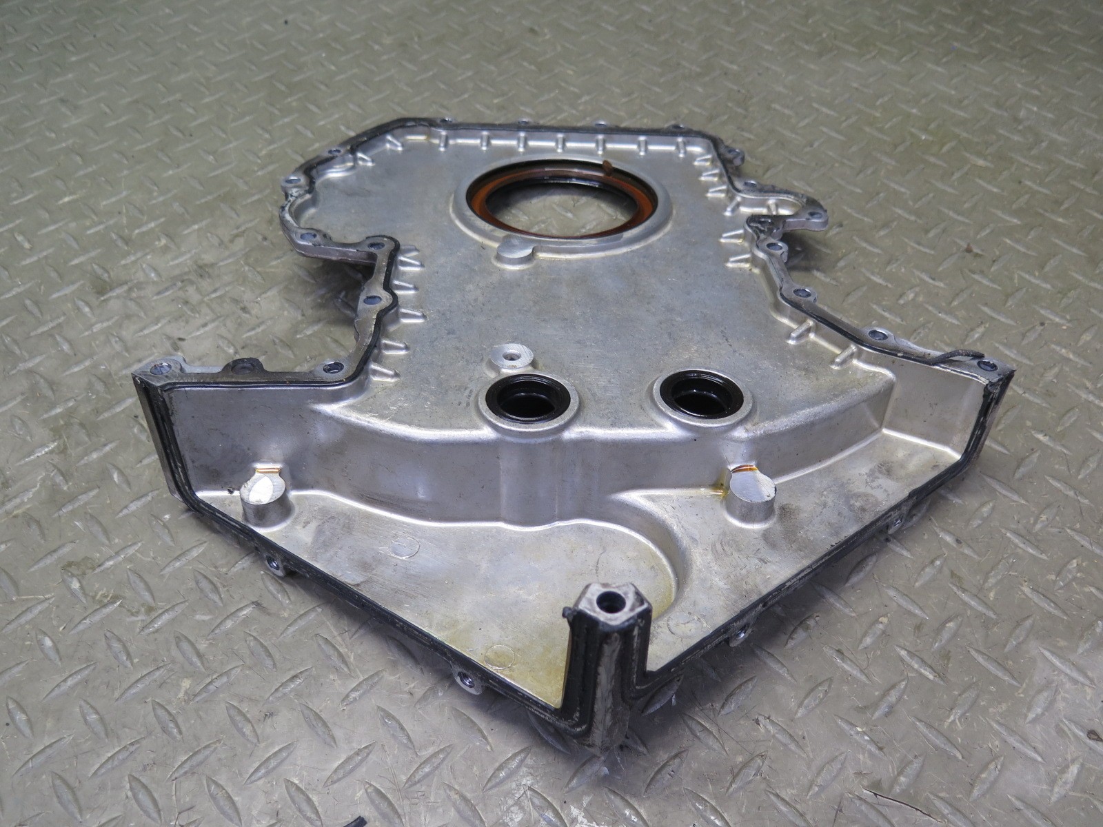 2006-2012 BENTLEY FLYING SPUR 6.0L ENGINE REAR CENTER CRANKCASE COVER