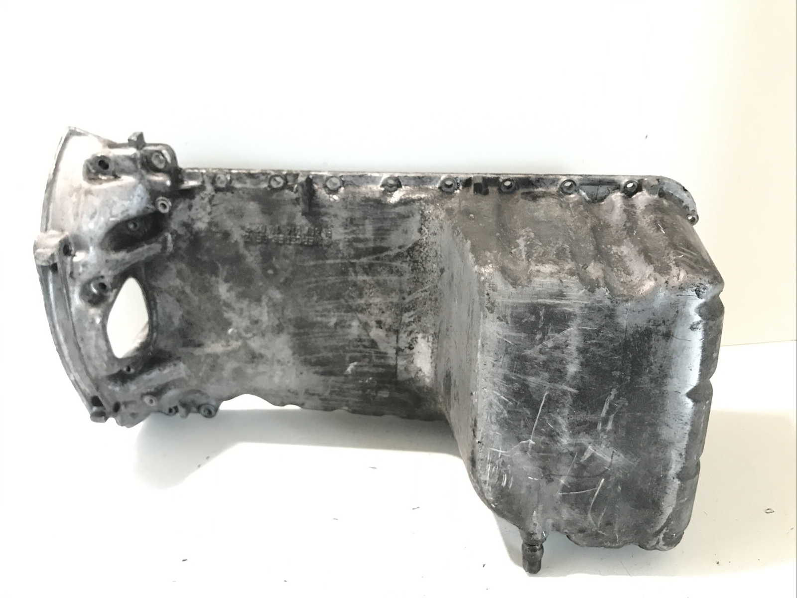 Original MERCEDES BENZ VITO W638 Engine Oil Pan Sump Bowl 