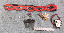 Small Lot of Vintage To Now Assorted Hair Accessories