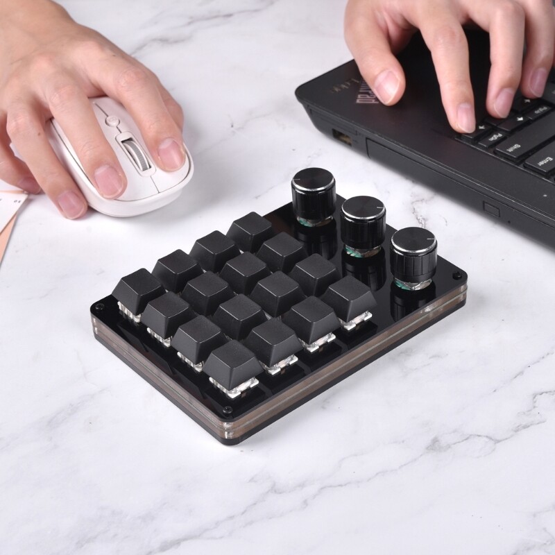 Compact 16-Key Macro Mechanical Keyboard with 3 Knobs for Professional Use