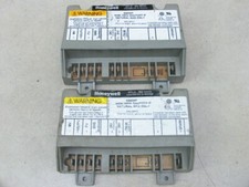 Lot of 2 Honeywell S8600F Pool/Spa Furnace Ignition Control Module Nat Gas ONLY