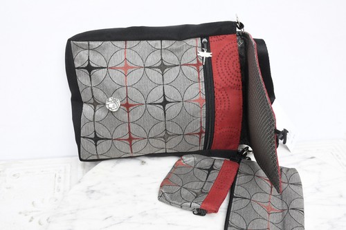 eulogia studio Raven's Ravine Tablet Bag + Coin Pouch + Pens Holding Bag NEW - Picture 4 of 6