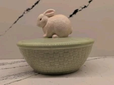 Hallmark Green Ceramic Easter Basket Cream Bunny on Lid Candy Trinket Dish
