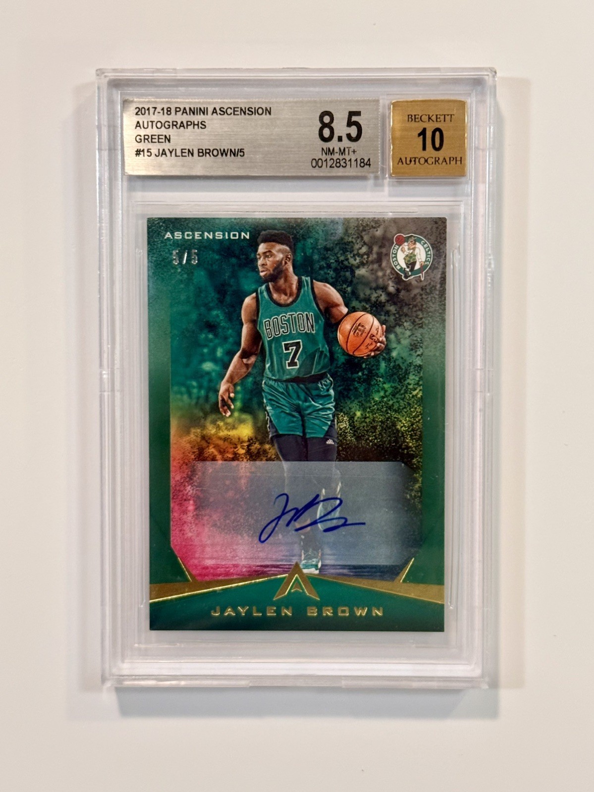 2017-18 Panini Ascension - Jaylen Brown #15 Green 5/5 Auto