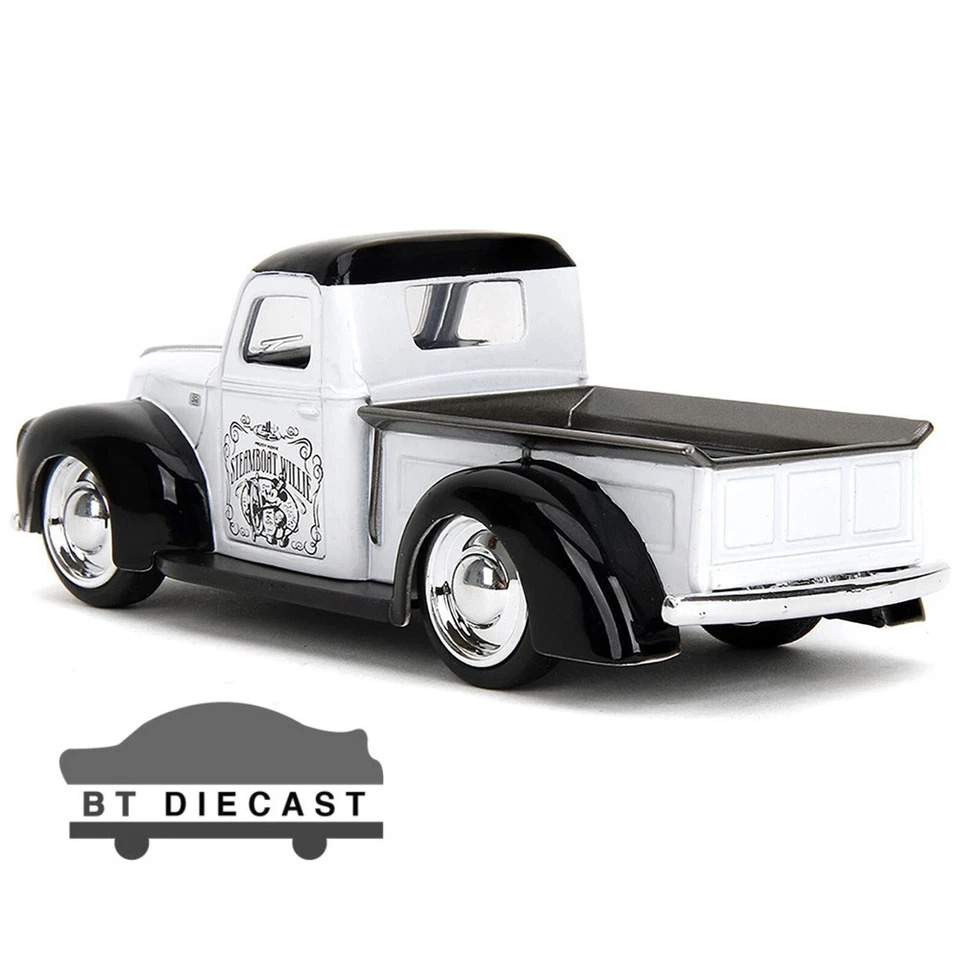 JADA DISNEY'S MICKEY MOUSE STEAMBOAT WILLIE 1941 FORD 1/32 WHITE / BLACK 36091 - Image 2 of 4
