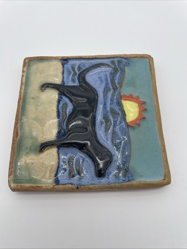 LIEF SPORCK 2010 MICHIGAN STUDIO ART POTTERY TILE WALL PLAQUE “DOG” - Picture 3 of 7