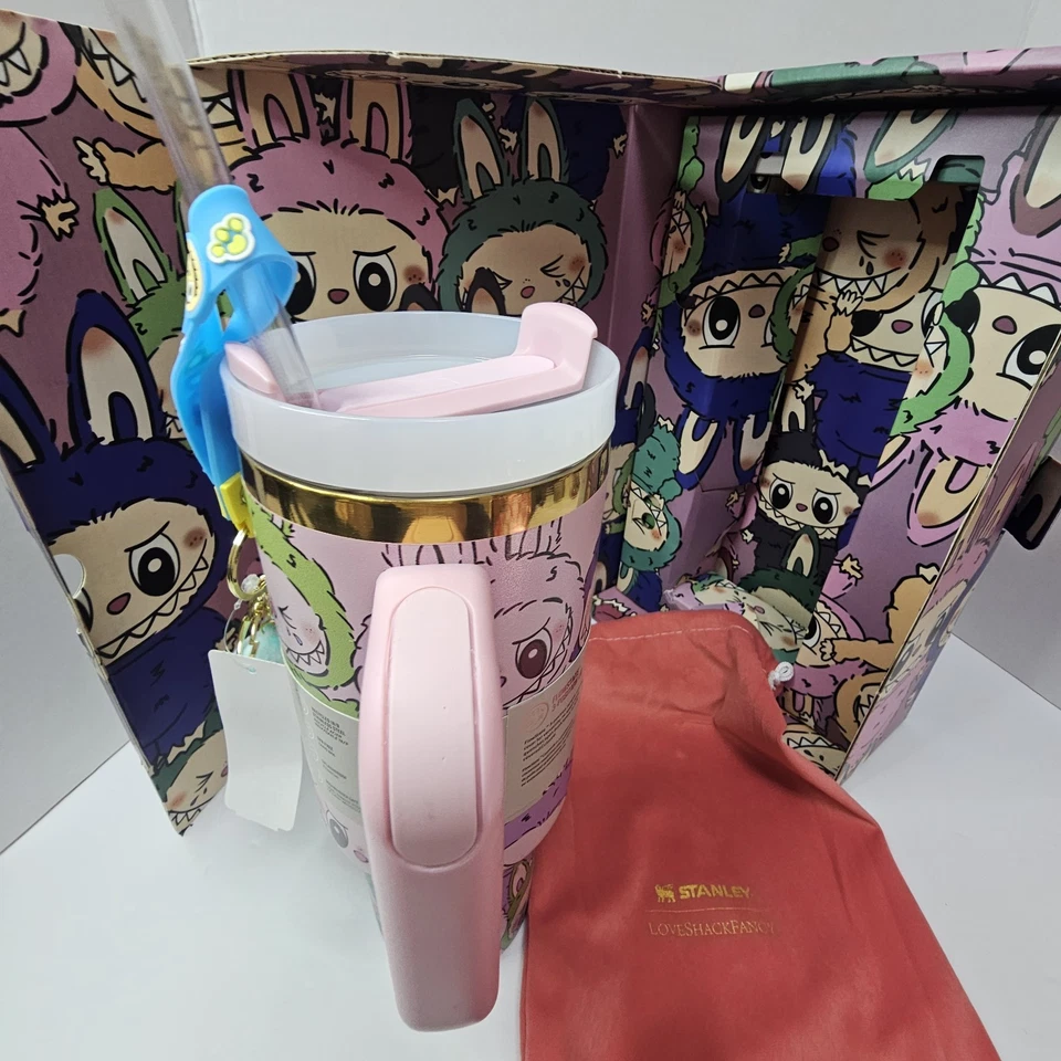 Vaso Labubu Monster 40 oz con llavero y caja de regalo nuevo  Foto 3 de 4