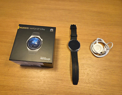 Huawei Watch GT 3 Pro 46 mm Smartwatch Silber/Schwarz Silikon, OVP & Ladekabel