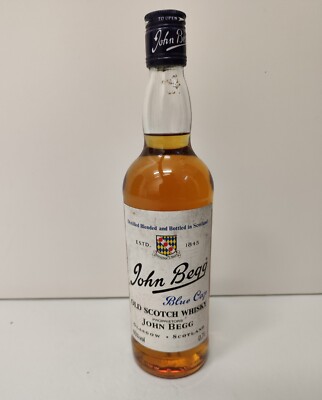 John Begg Old Scotch Whisky Blue Cap White Label