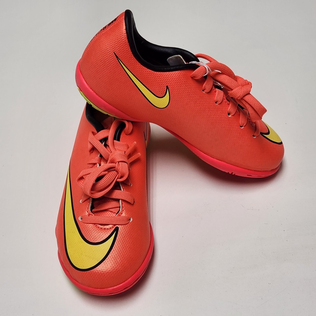 Nike Jr. Mercurial Victory V Indoor Kids Soccer Shoes Hyper Punch