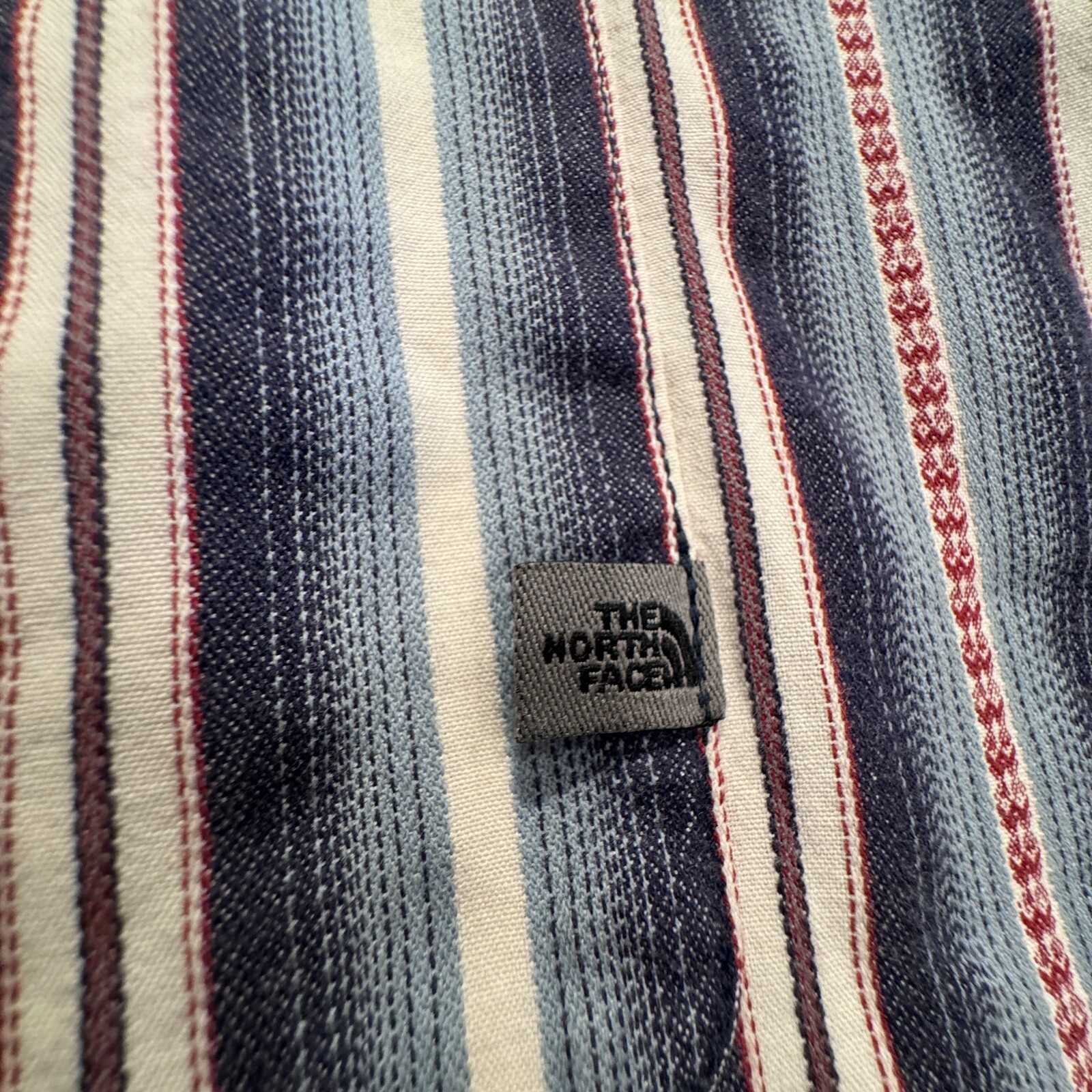 Vintage The North Face Shirt Mens Large Aztec Stripe Button Up  ZipA5 Series