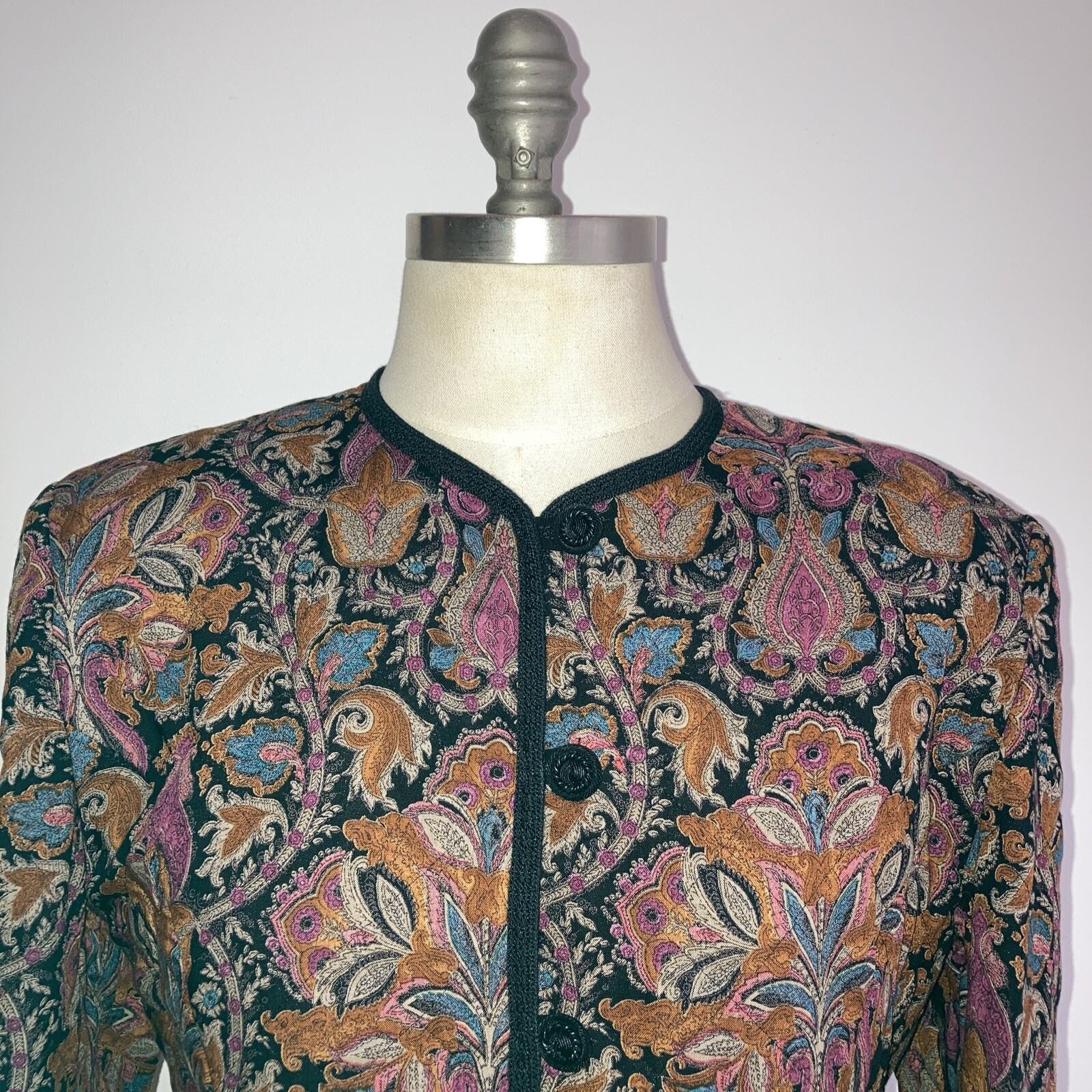 VINTAGE 1980s PAISLEY QUILTED JACKET M & S, 18.5" from pit to pit approx. 2