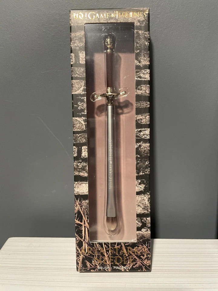 2X Cepillo de sombra de aguja Urban Decay Juego de Tronos Jon Snow Longclaw Arya Stark Foto 4 de 4