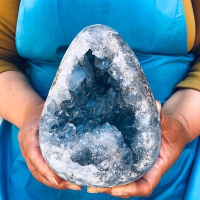2100G Top natural blue crystal cave quartz crystal cave mineral
