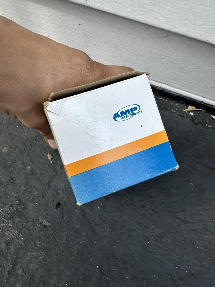 TE Tyco Electronics LightCrimp Plus Fiber Optic LC Connector Kit, OM3 -Box of 13 - Image 3 of 4