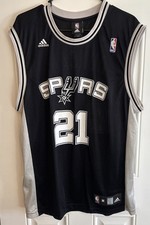 Ultimate San Antonio Spurs Collector and Super Fan Gift Guide 51