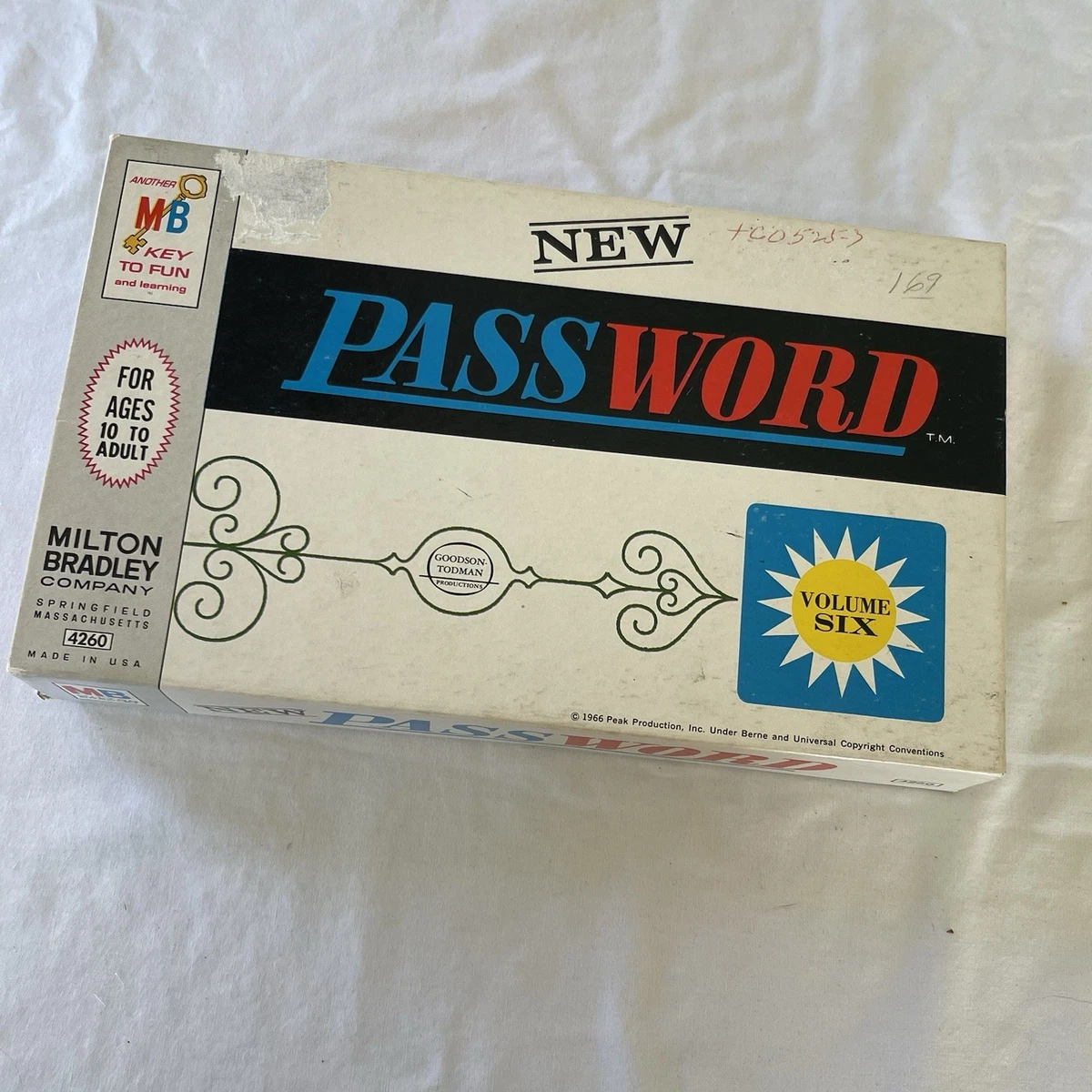 4 players 1966 Vintage Manufacture Board & Traditional Games for