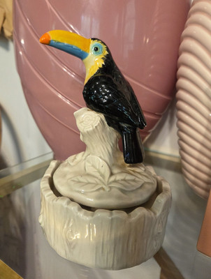 Vintage Quon-Quon Toucan Ceramic Music Box Love Me Tender Collectible Elvis