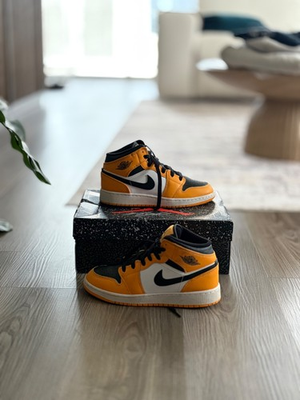 #ad Size 5 Jordan 1 Retro OG High Yellow Toe $67.00
